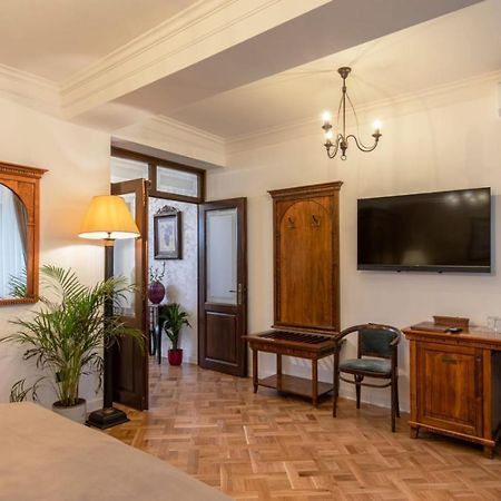 Clucerului Arc De Triomphe Hotell Bucureşti Eksteriør bilde