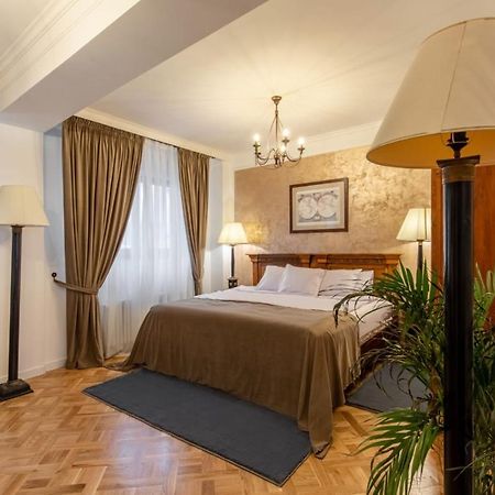 Clucerului Arc De Triomphe Hotell Bucureşti Eksteriør bilde